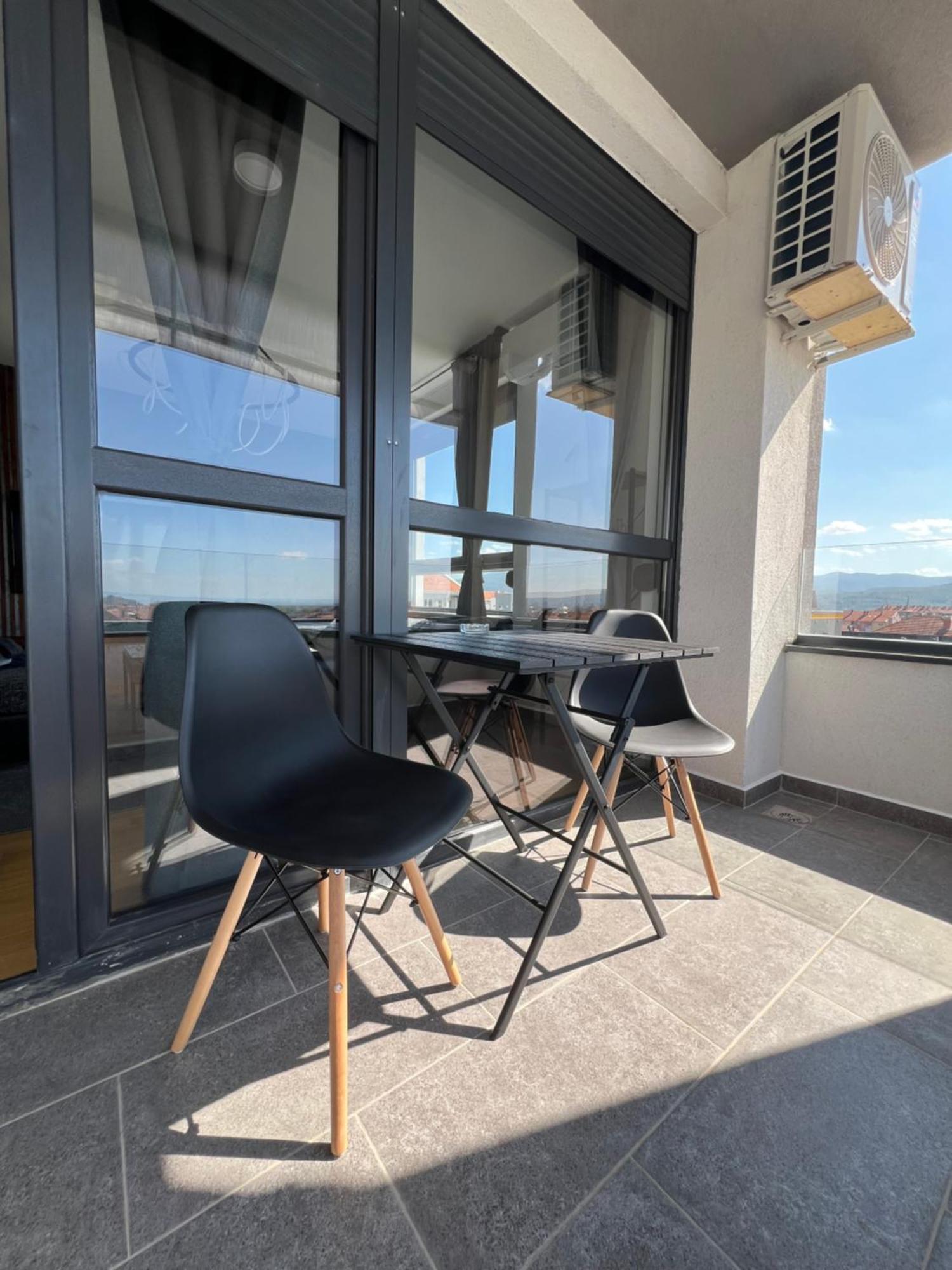 Liboroapartments Ni Exteriör bild